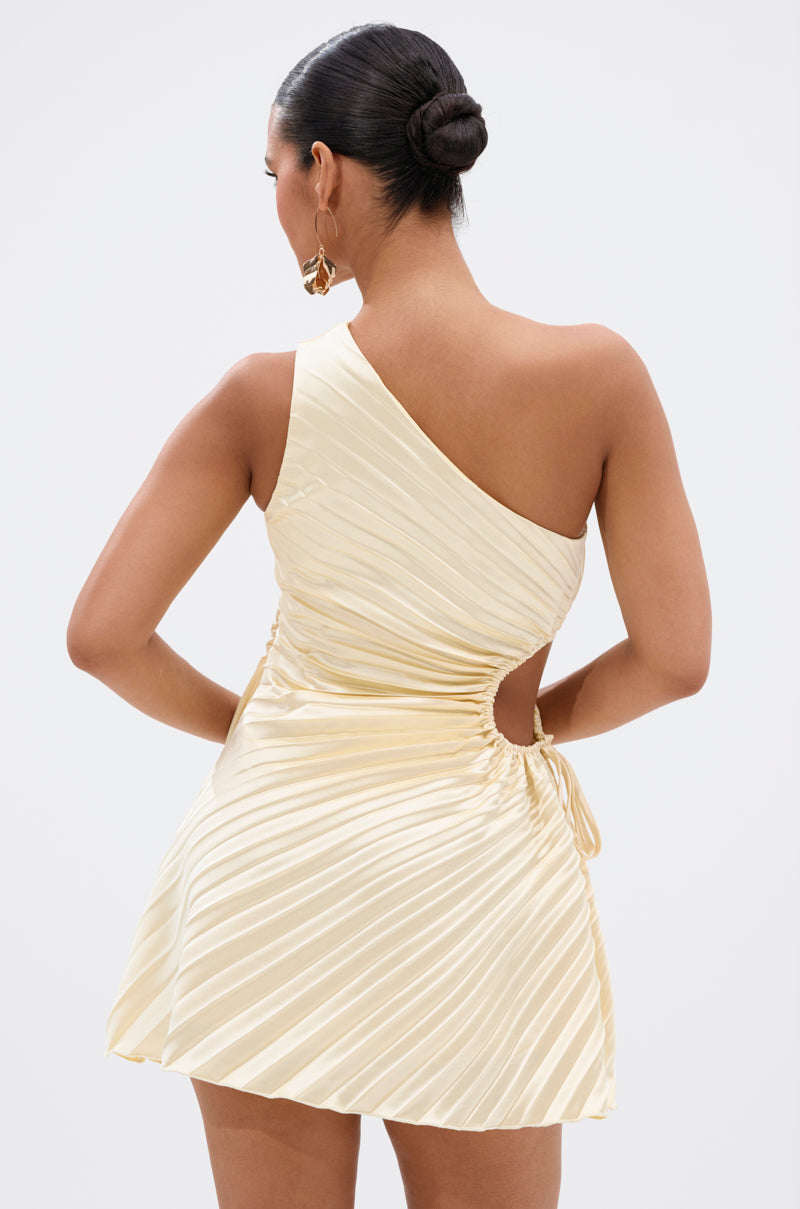 MAKE IT WORK PLEATED MINI DRESS IN YELLOW