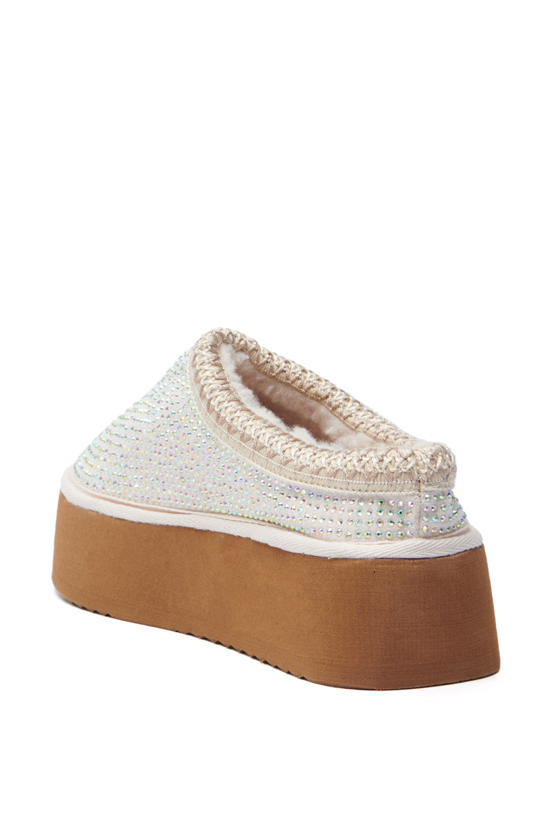 AZALEA WANG DAVIAT WHITE EMBELLISHED SLIPPER FLAT