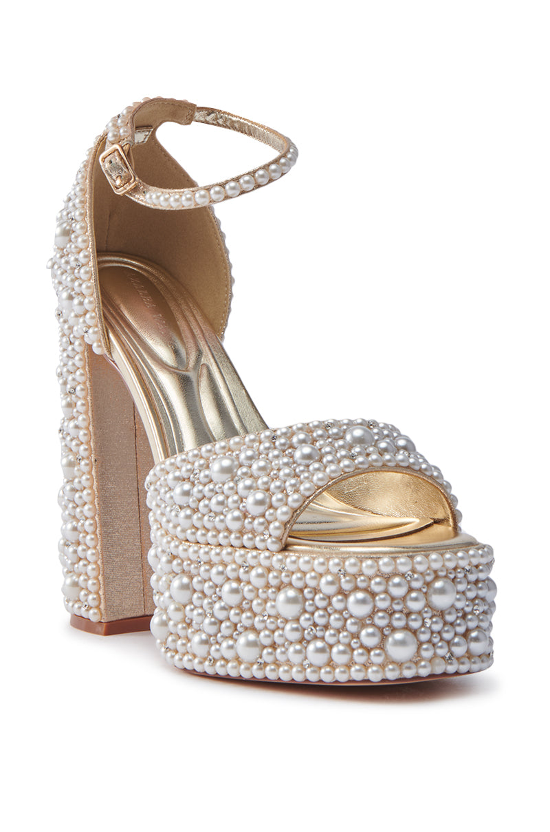 AZALEA WANG ELENAOR GOLD PEARL CHUNKY SANDAL
