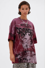 INTELLECTUAL PROPERTY GRAPHIC TEE IN BURGUNDY