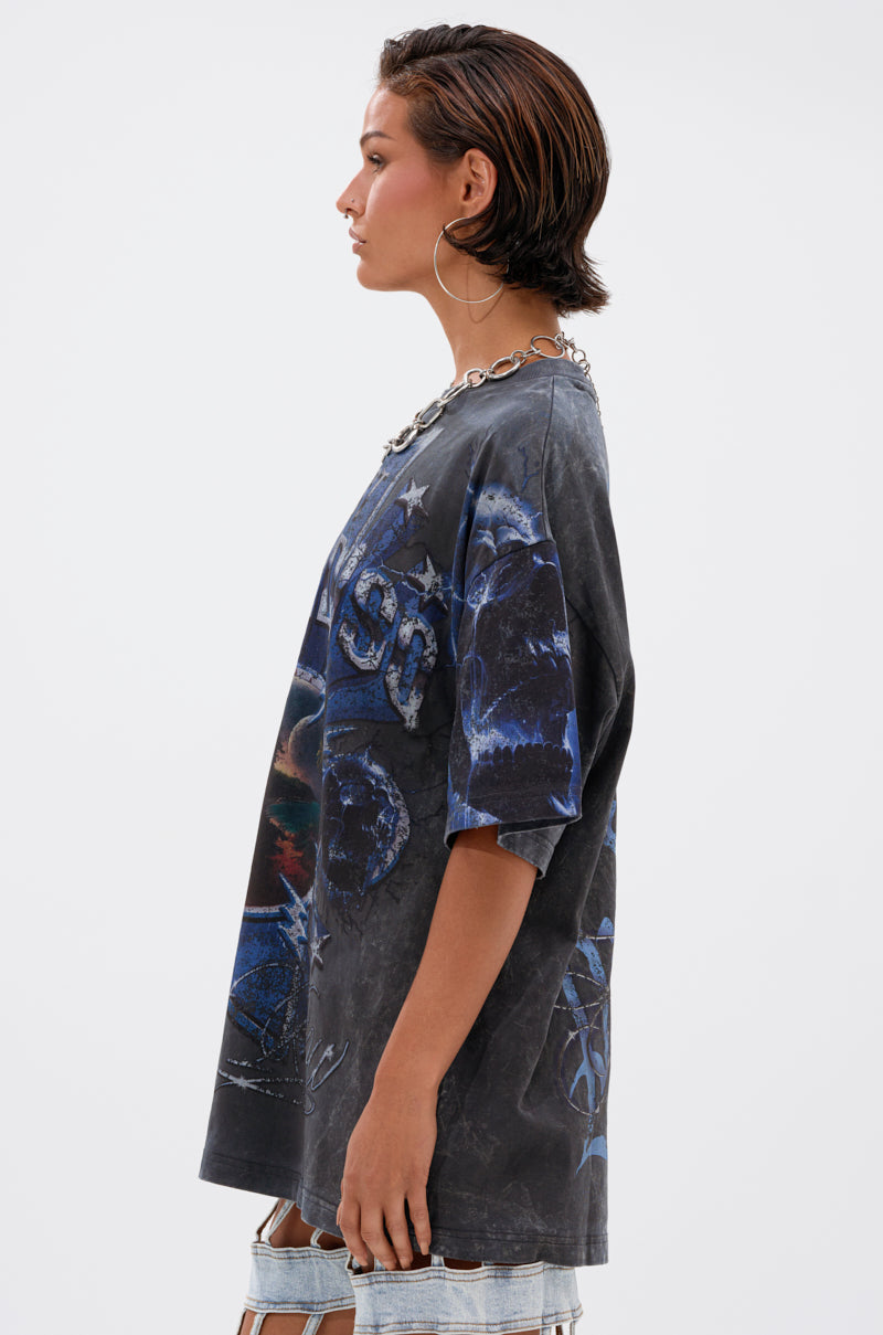 INSANE OVERSIZED TEE