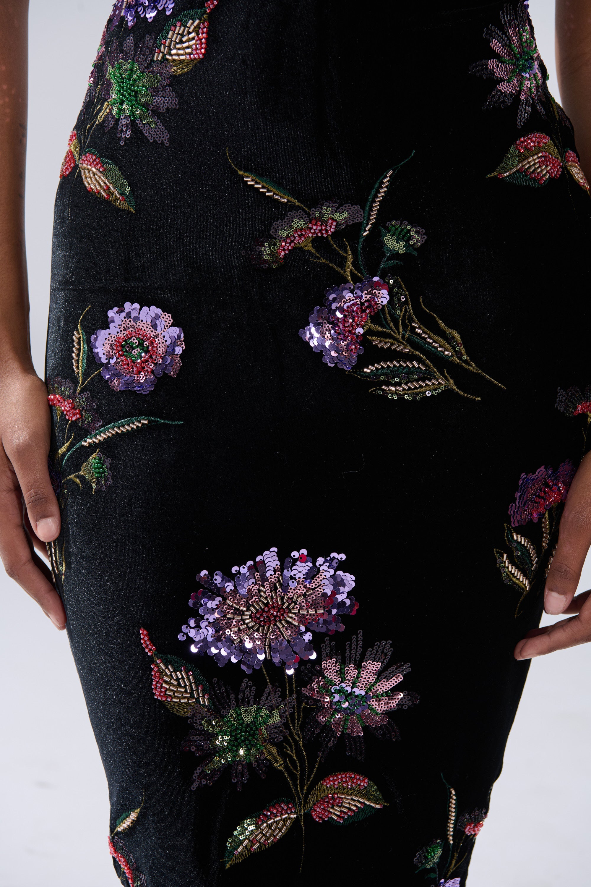 LUNA BEADED FLORAL VELVET MIDI DRESS