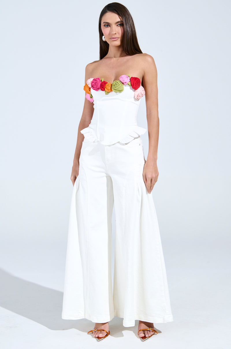 UNLEASH YOUR INNER DIVA FLOWER TRIM CORSET TOP