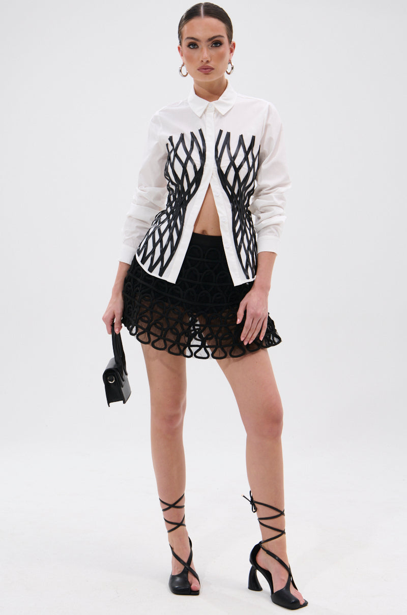 ALL OVER THE PLACE BUTTON DOWN