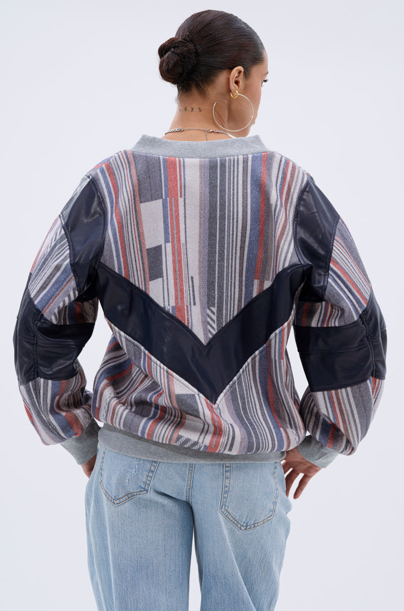 INTO THE WILD DEEP V SWEATSHIRT