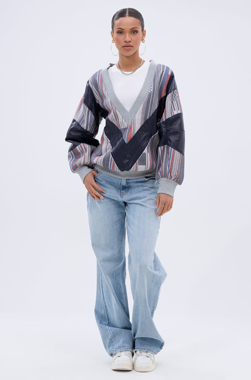 INTO THE WILD DEEP V SWEATSHIRT