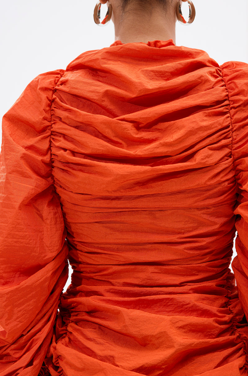 IN IT TO WIN IT RUCHED BLOUSE