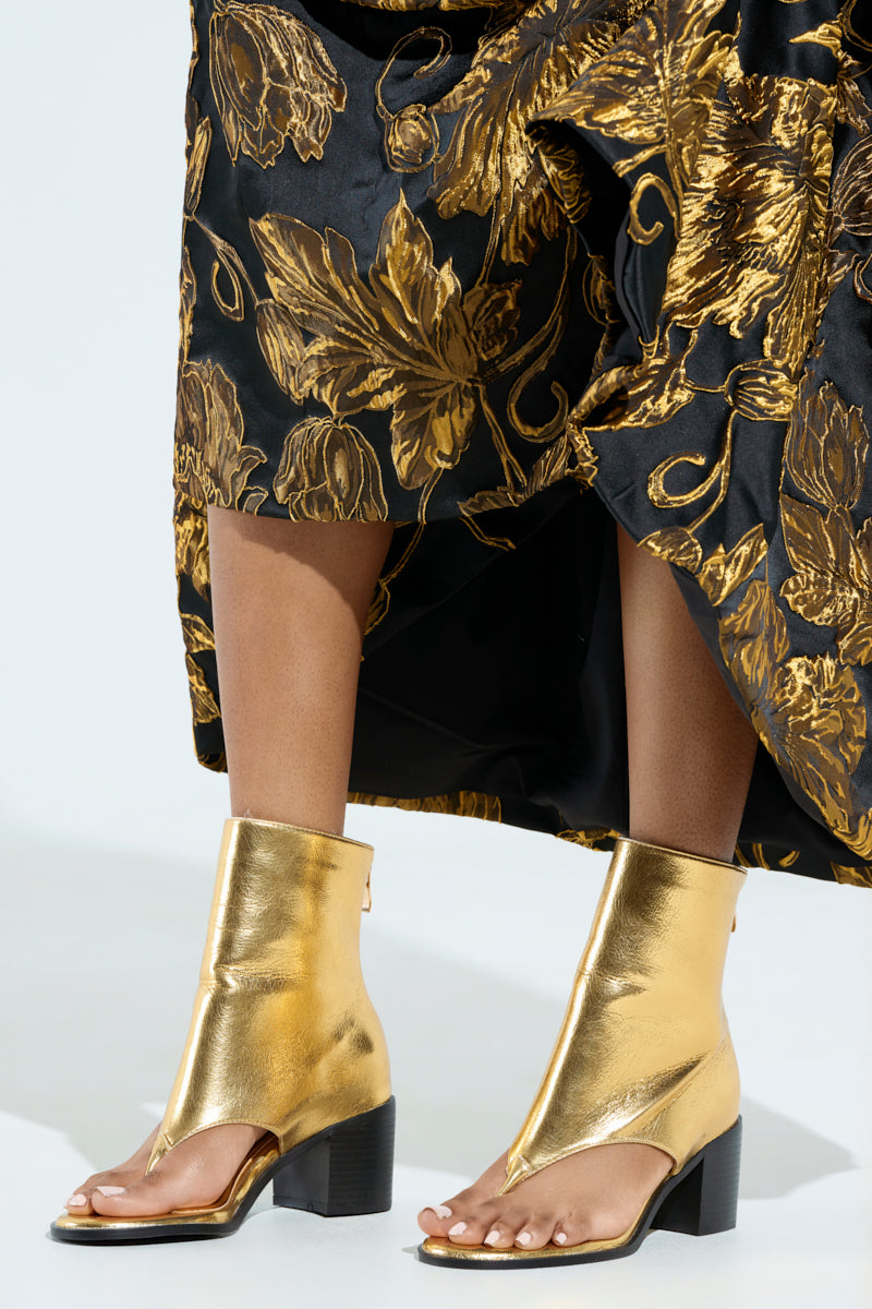 AZALEA WANG GOLD CHUNKY SANDAL