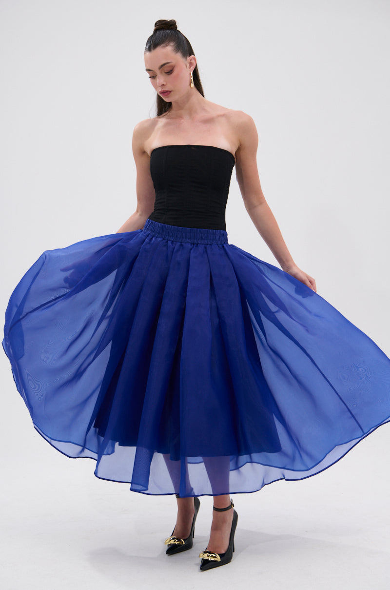 STAY CLOSE TO ME MIDI SKIRT IN BLUE
