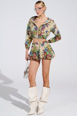 ALL ABOUT ME FLORAL MINI SKIRT