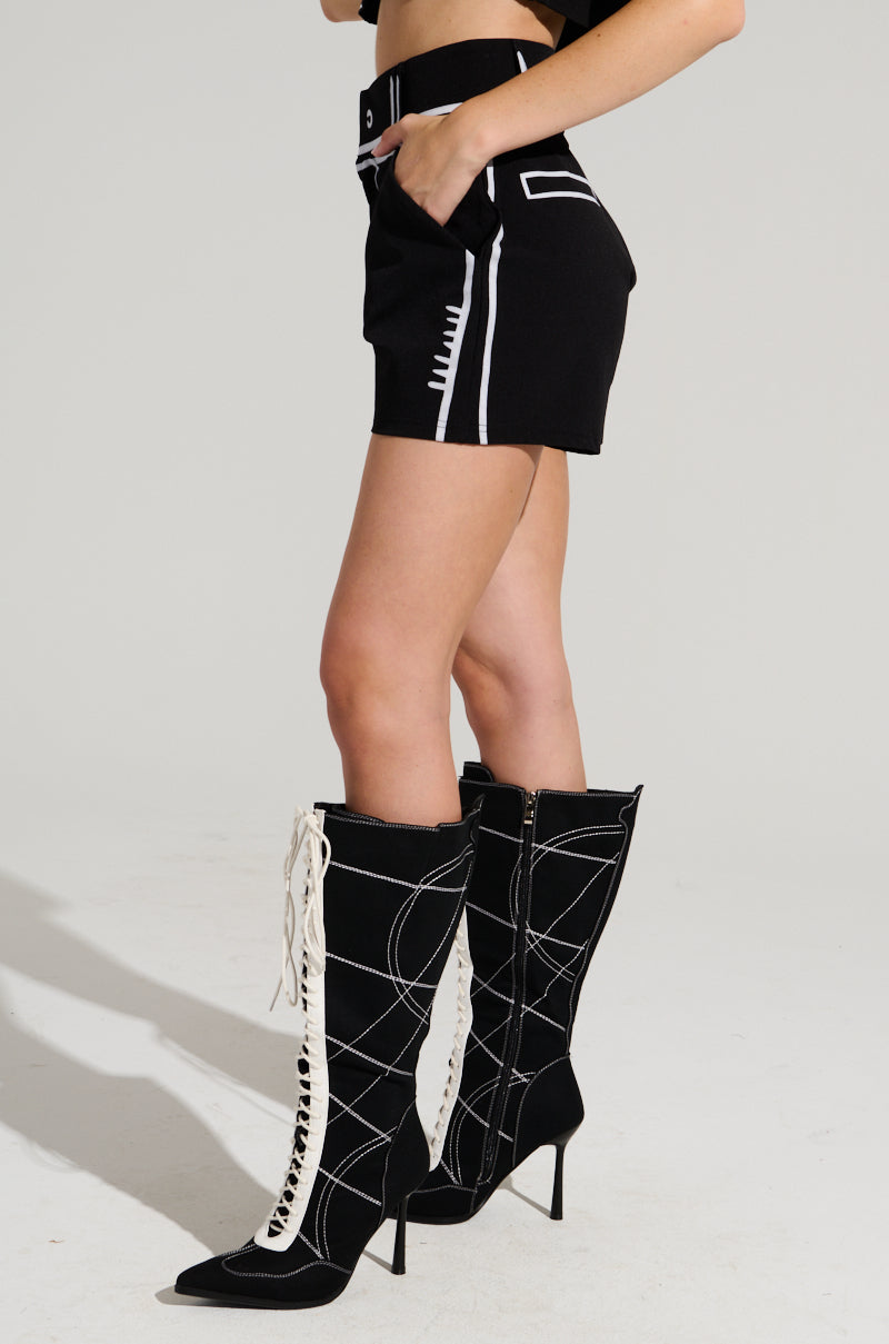 BLANK SPACE HIGH WAIST FASHION SHORT