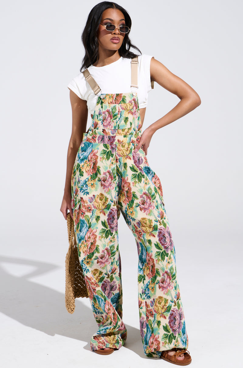IT'S GIVING VINTAGE TAPESTRY OVERALLS