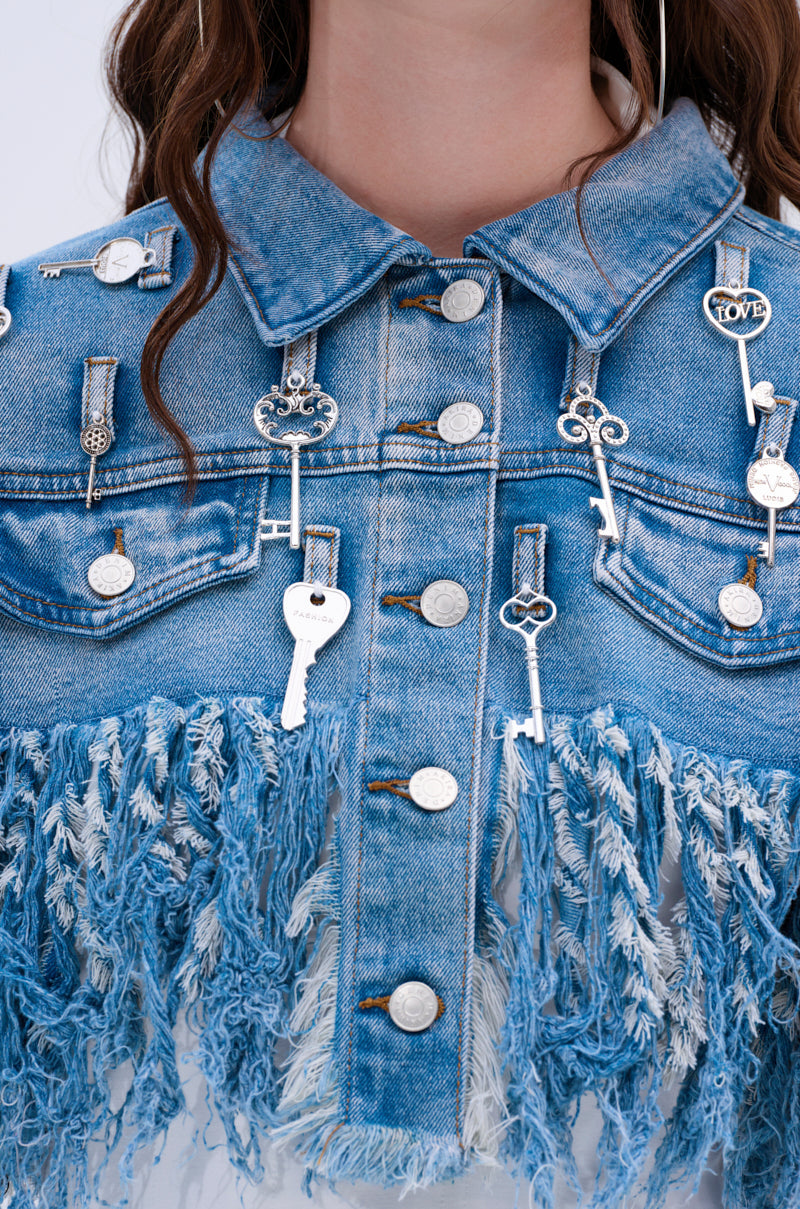 KEY TO THE CITY CROPPED DENIM JACKET