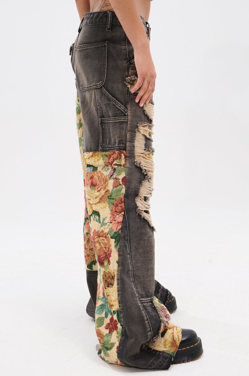 BRIGETTE DISTRESSED JEANS WITH JACQUARD DETAIL