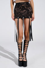 GIRLY POP LACE MINI SKIRT