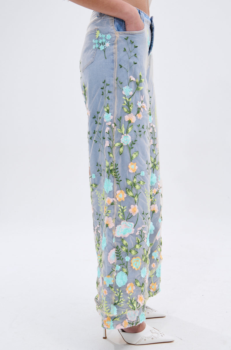 FLOWER POWER RELAXED DENIM