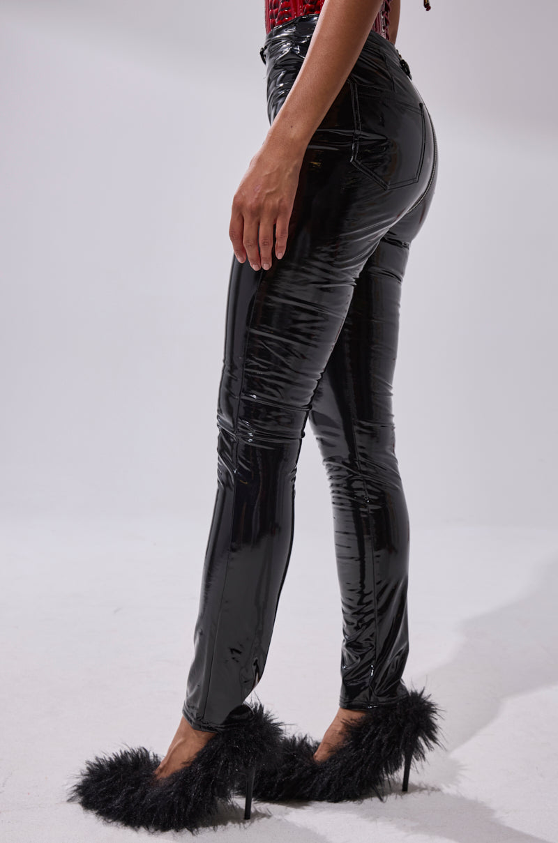 DROP IT LIKE ITS HOT VINYL LEGGING WITH ZIPPER