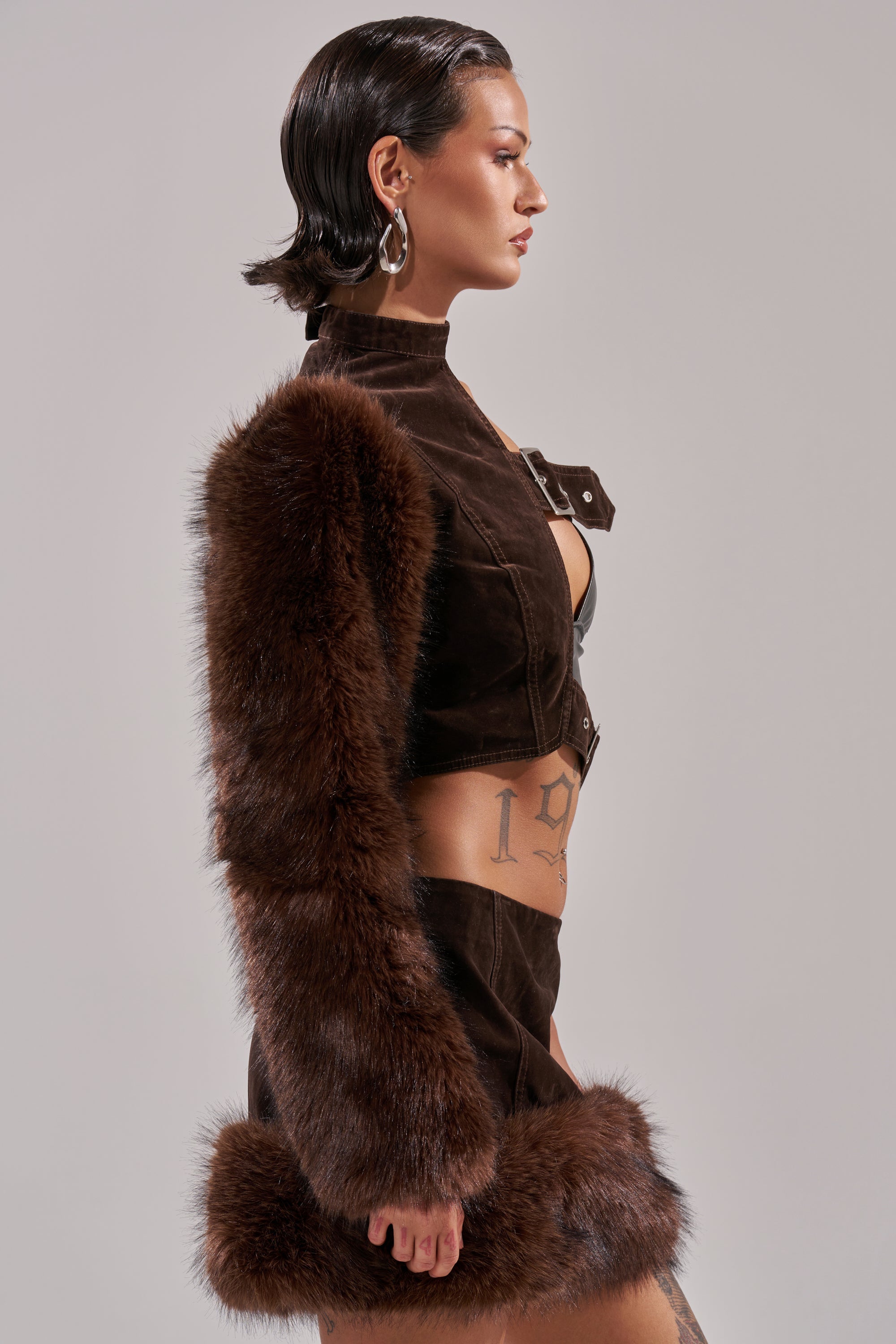 WILD SIDE SINGLE SLEEVE FUR TOP