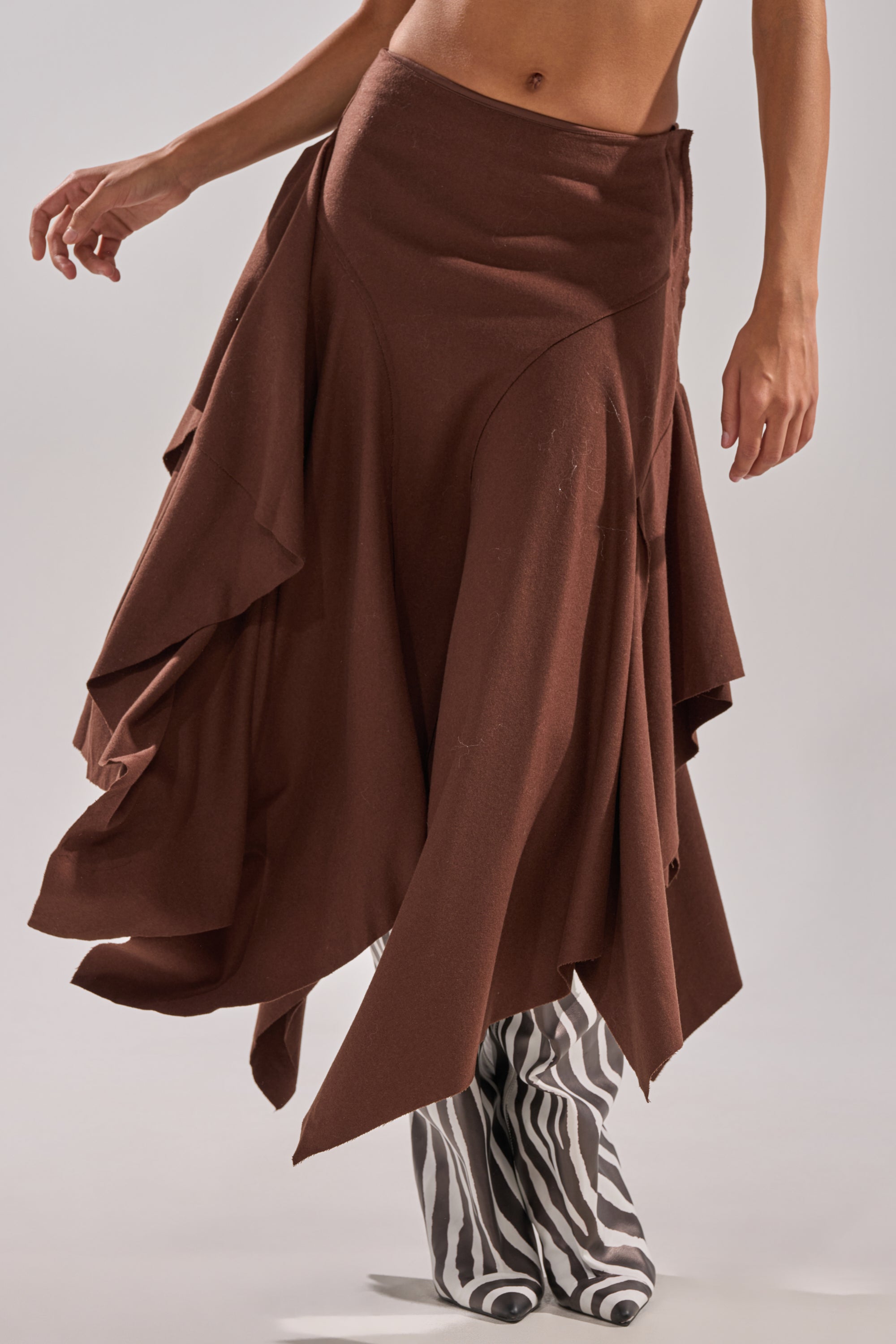 FEELS GOOD MIDI SKIRT