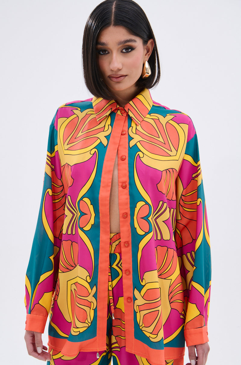 TROPICAL DREAMS BUTTON UP SHIRT