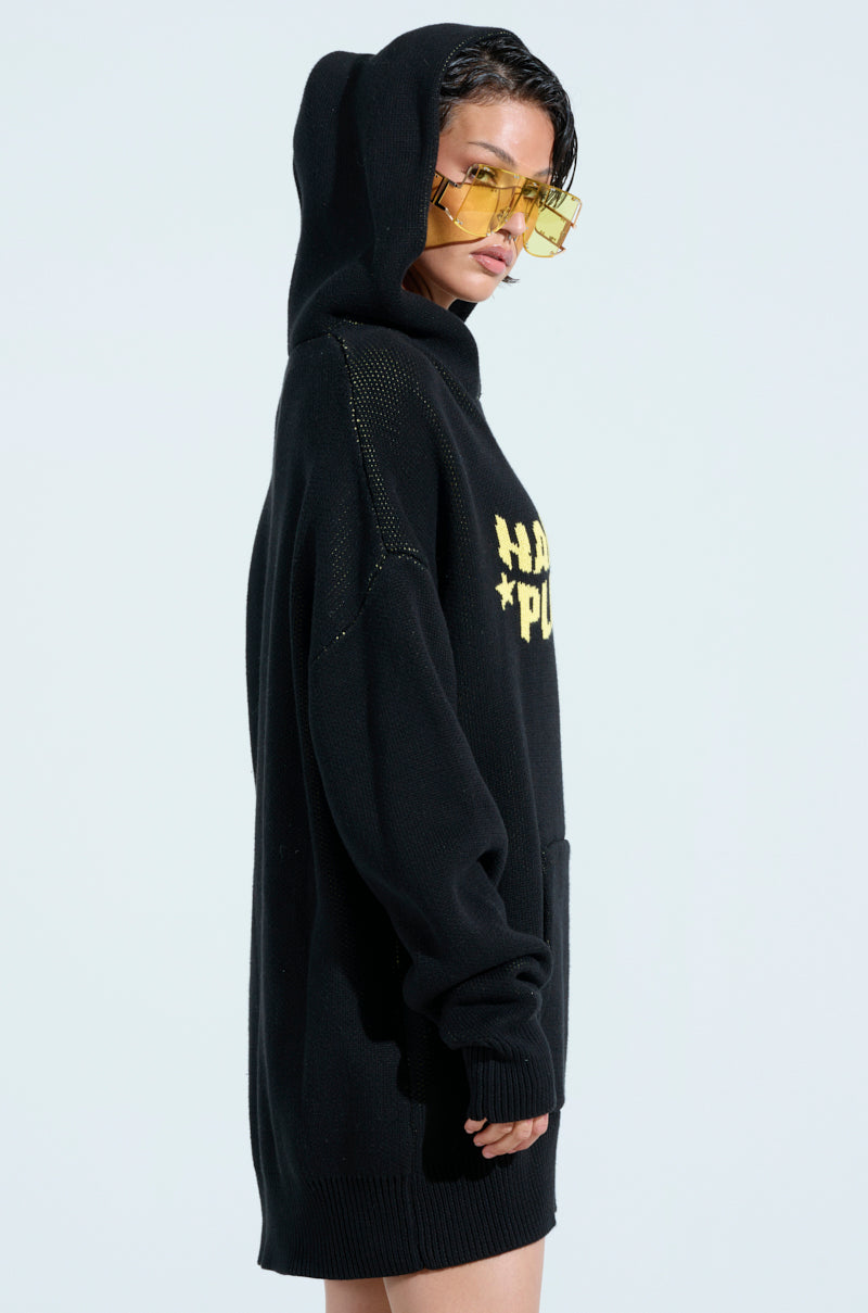 HARD TO PLEASE OVERSIZED HOODED SWEATER