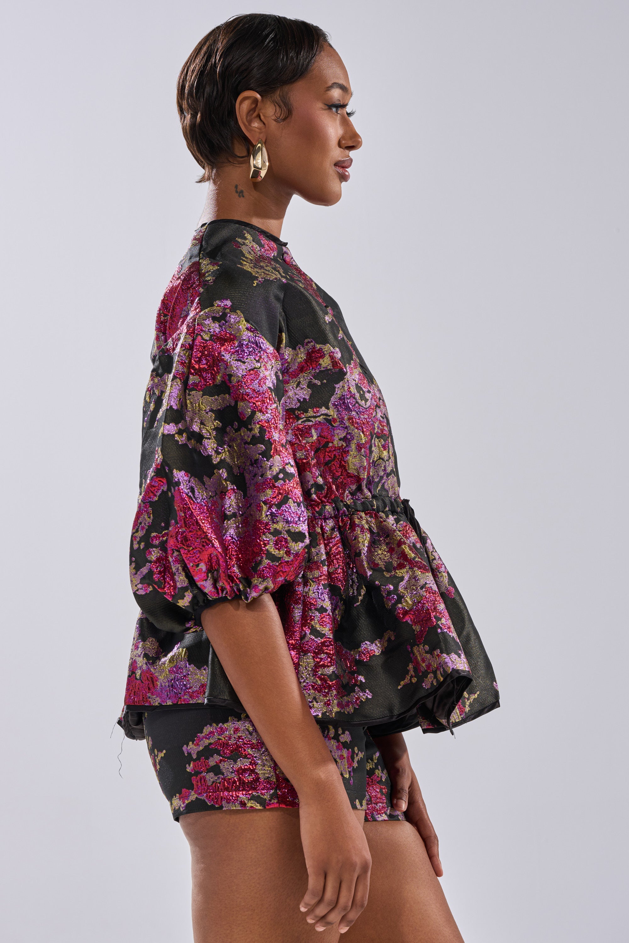 ETHEREAL BROCADE SHORT SLEEVE BLOUSE IN PINK