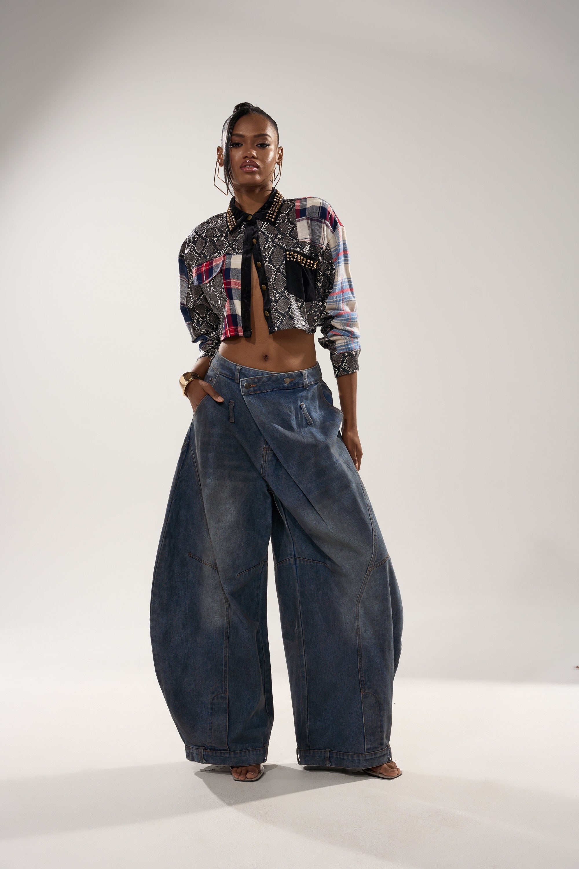 GUESS WHATS NEXT PLAID BUTTON DOWN