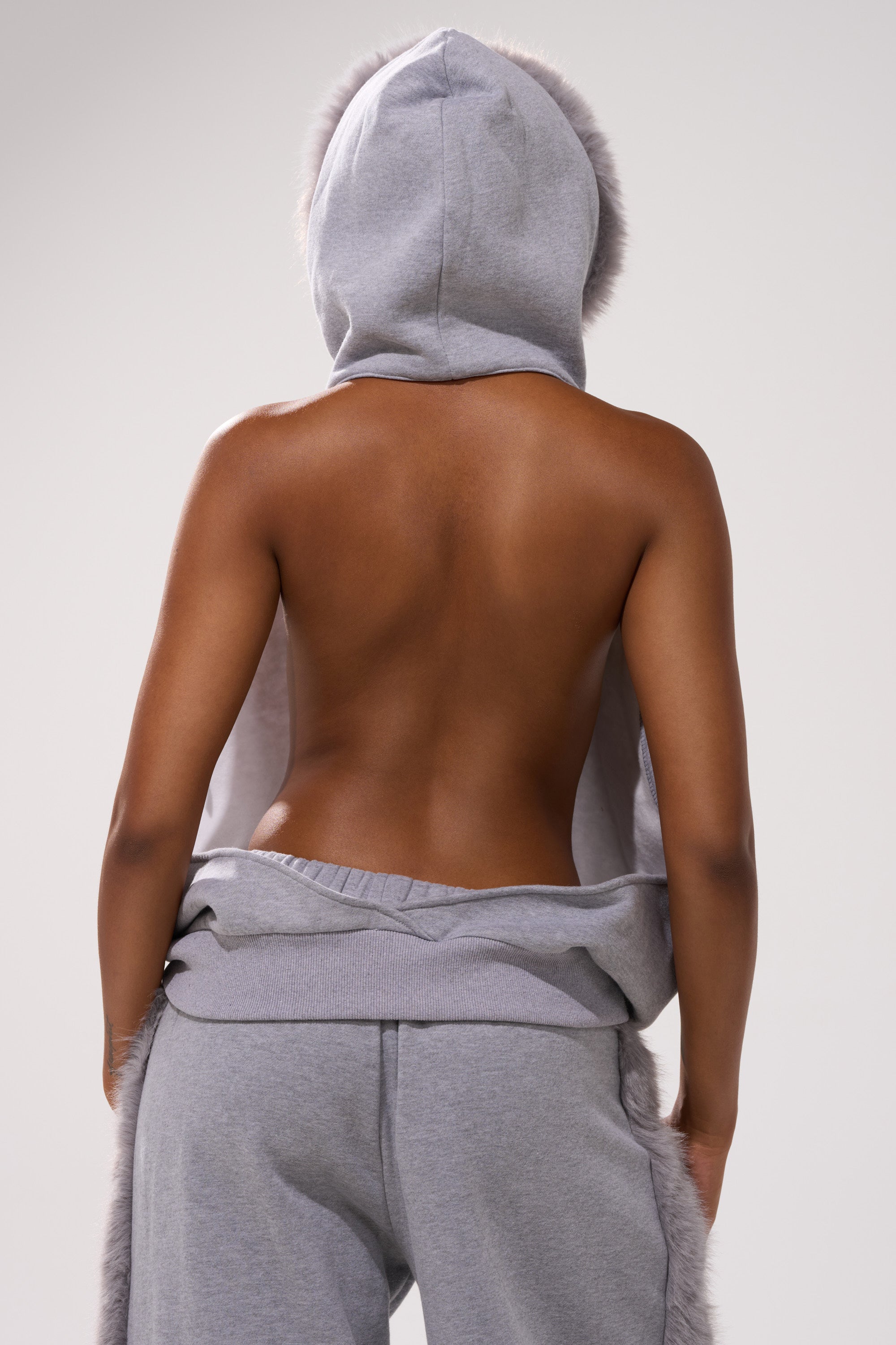LUXE FUR OPEN-BACK SWEATSHIRT IN GREY