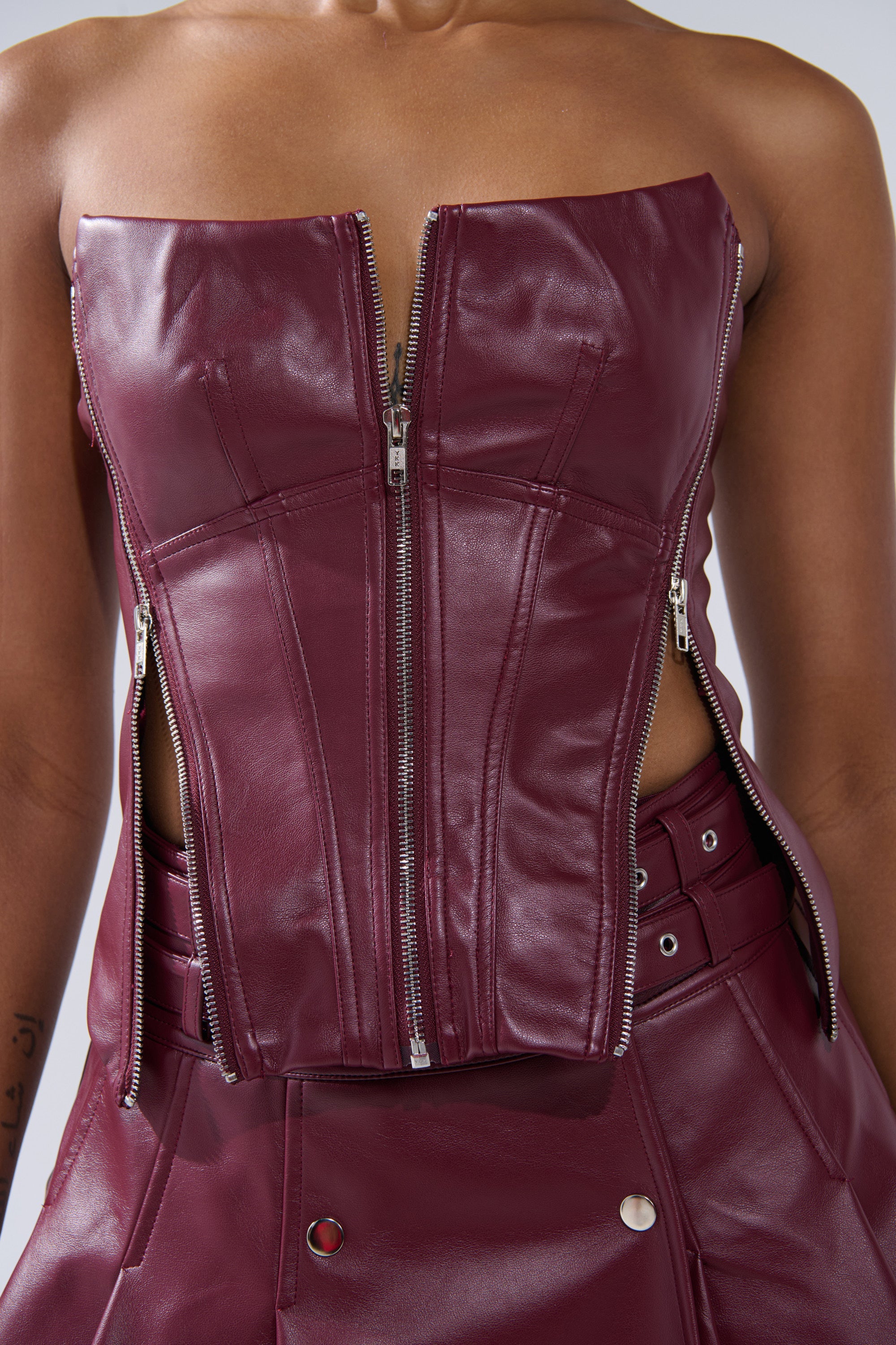 FEELING THE ENERGY CORSET