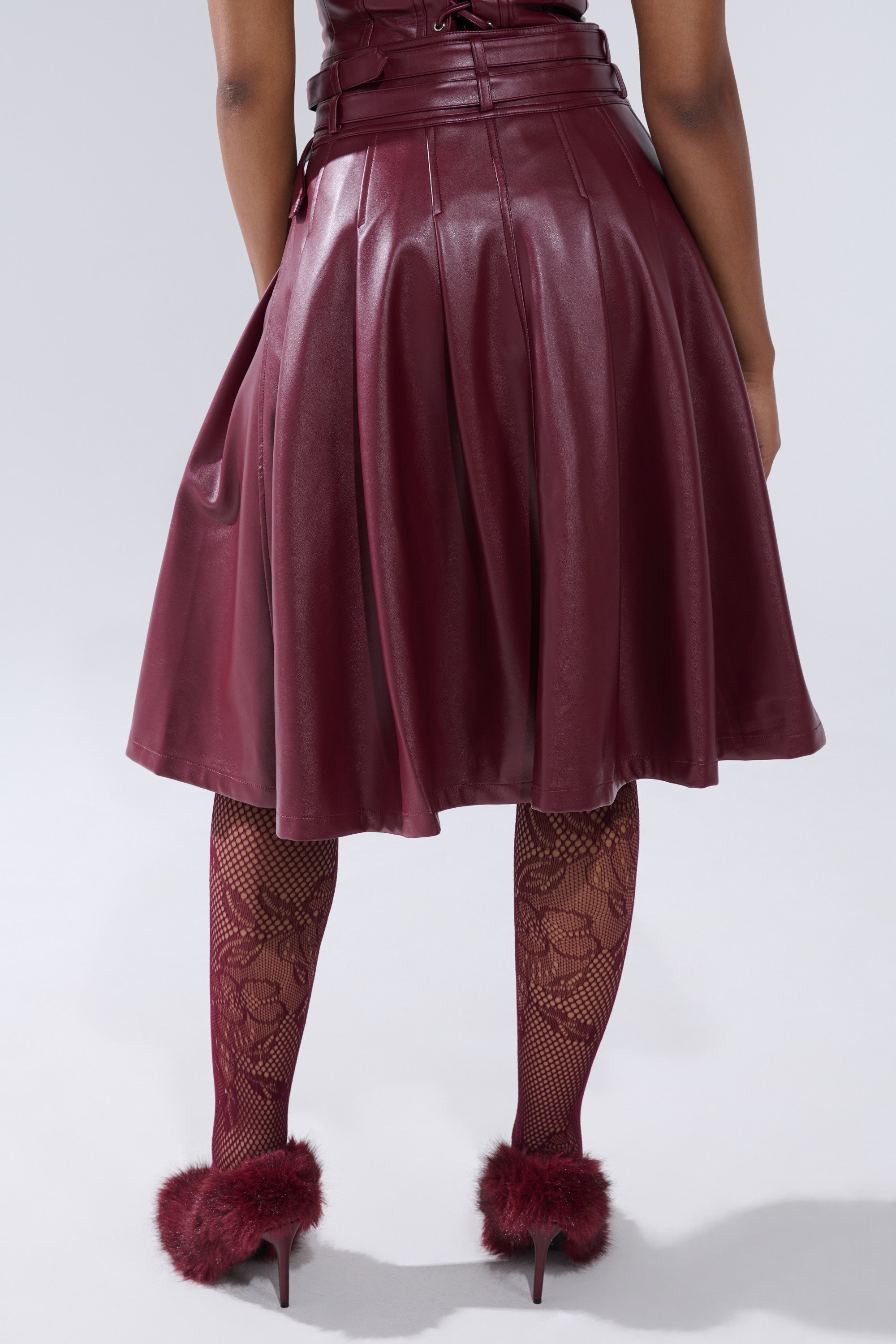 FEELING THE ENERGY MIDI SKIRT