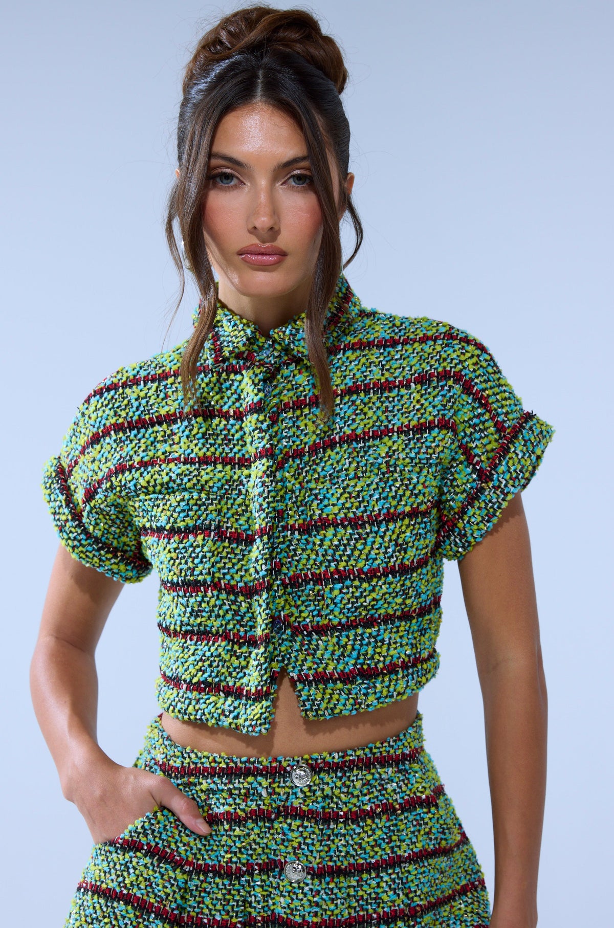 IT'S GIVING TWEED BUTTON DOWN