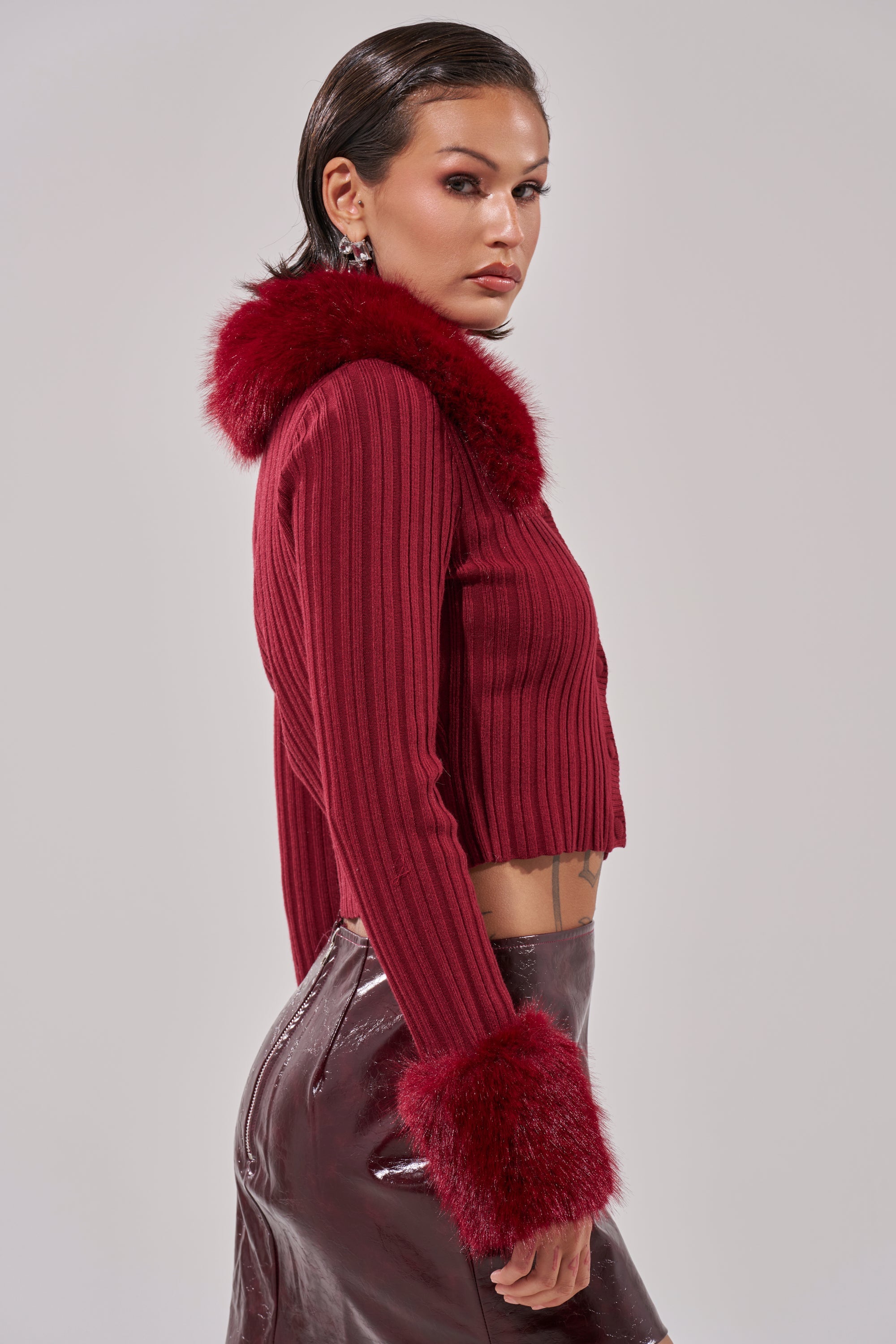 EASE MY MIND CARDIGAN WITH FUR TRIM