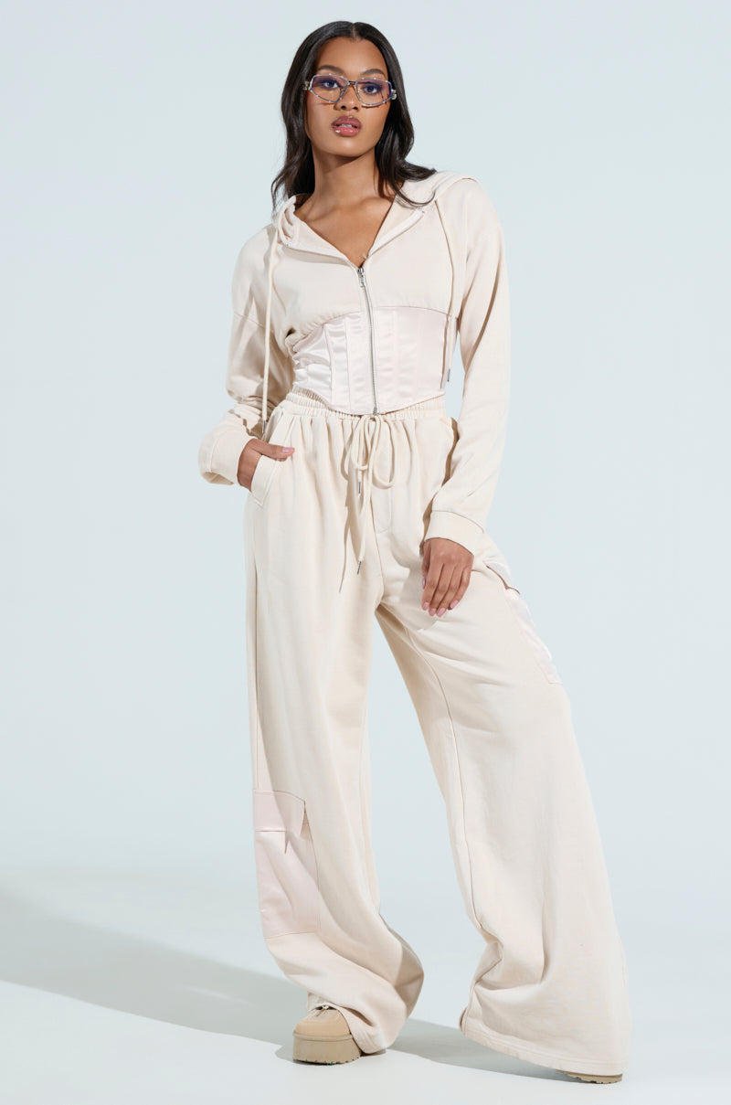 AROUND THE WORLD ZIP UP SWEATSHIRT