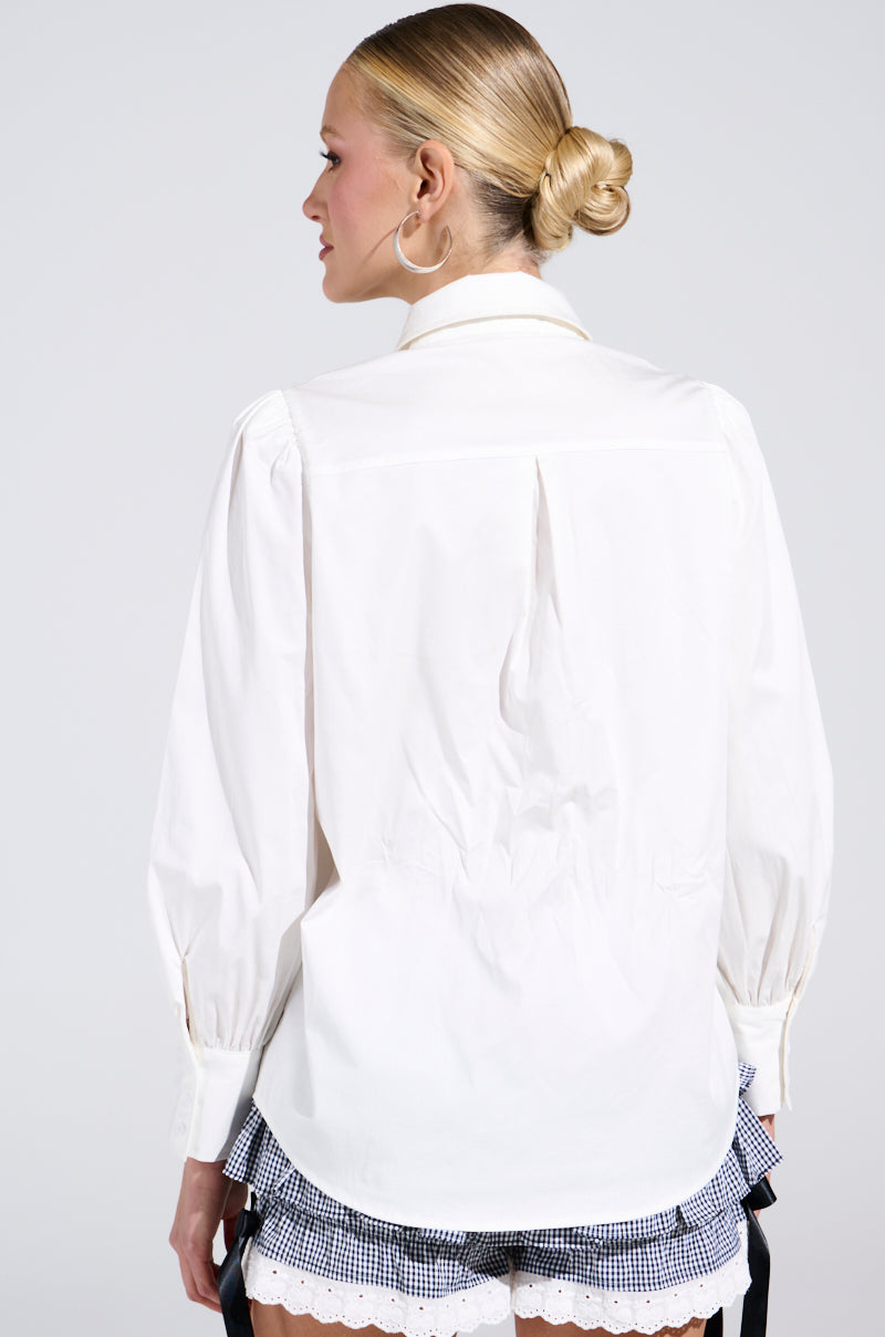 LOOK AT ME GO BUTTON DOWN TOP