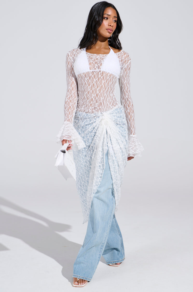 LILY LACE BLOUSE IN WHITE