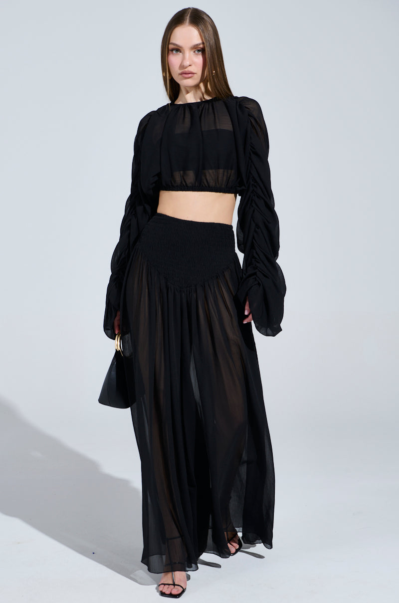 LAURA RUCHED CROPPED BLOUSE