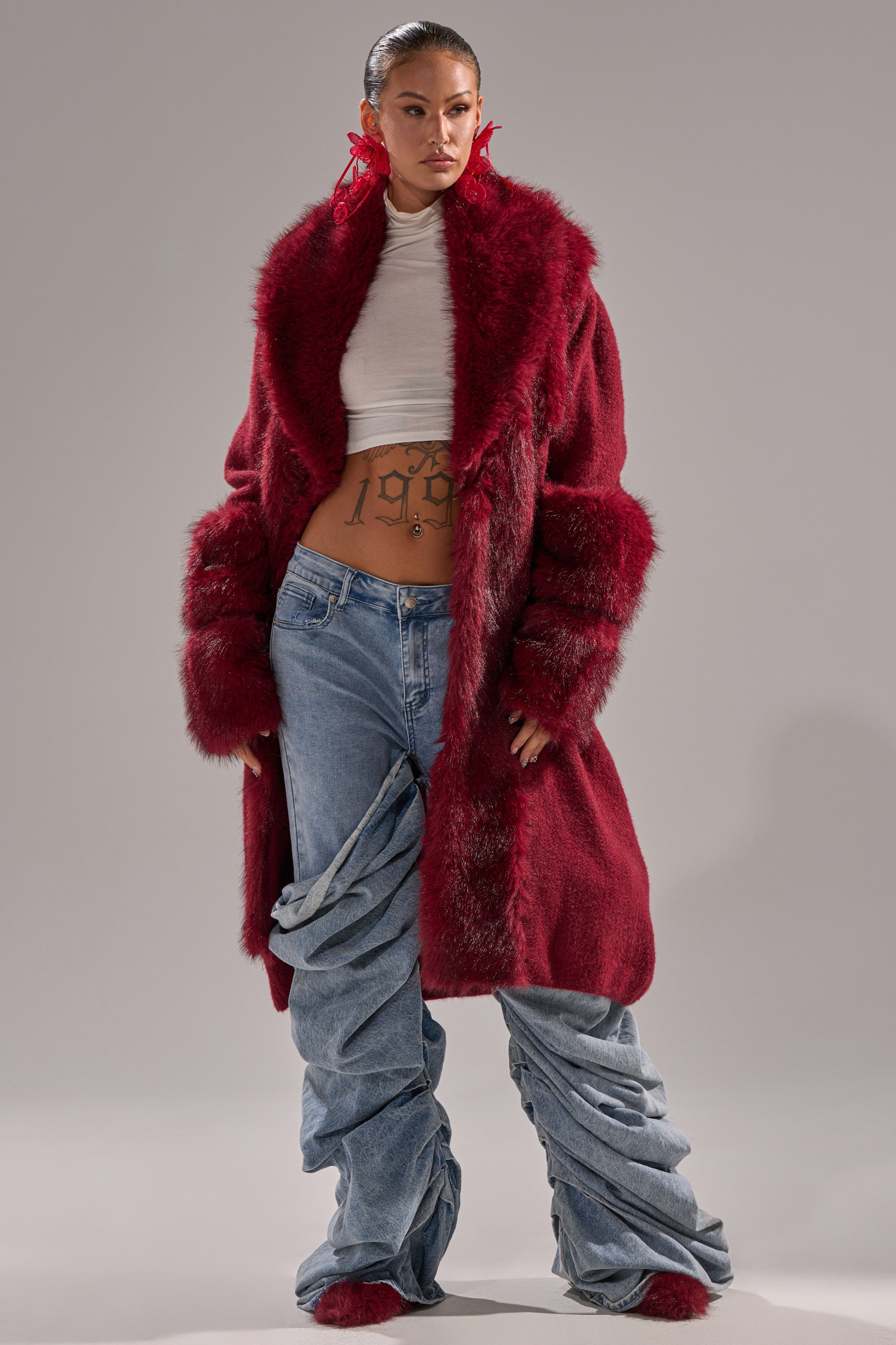 LUXE LIFE FUR CARDIGAN IN BURGUNDY