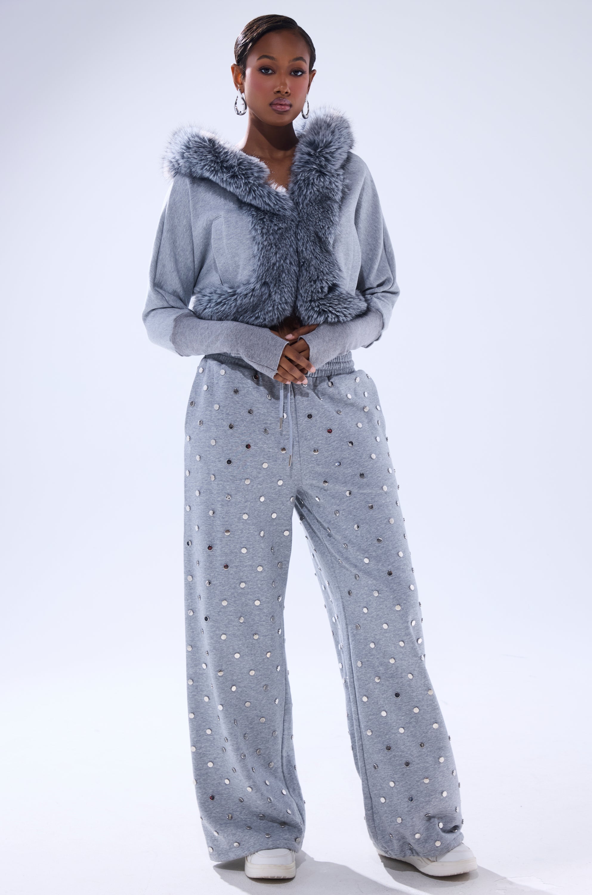 MOVIN DIFFERENT SWEATSHIRT WITH FUR TRIM