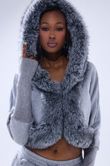 MOVIN DIFFERENT SWEATSHIRT WITH FUR TRIM