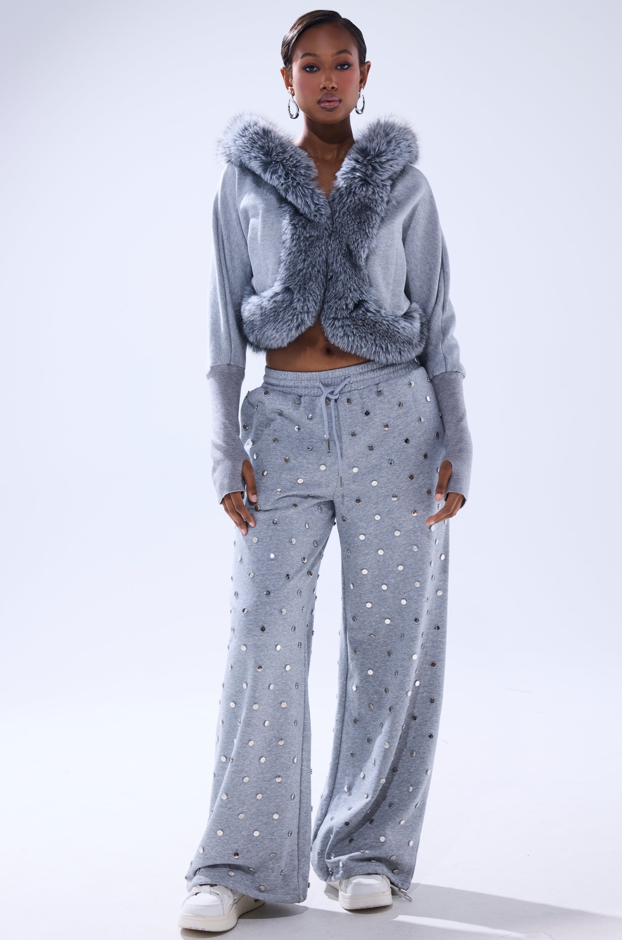 MOVIN DIFFERENT SWEATSHIRT WITH FUR TRIM