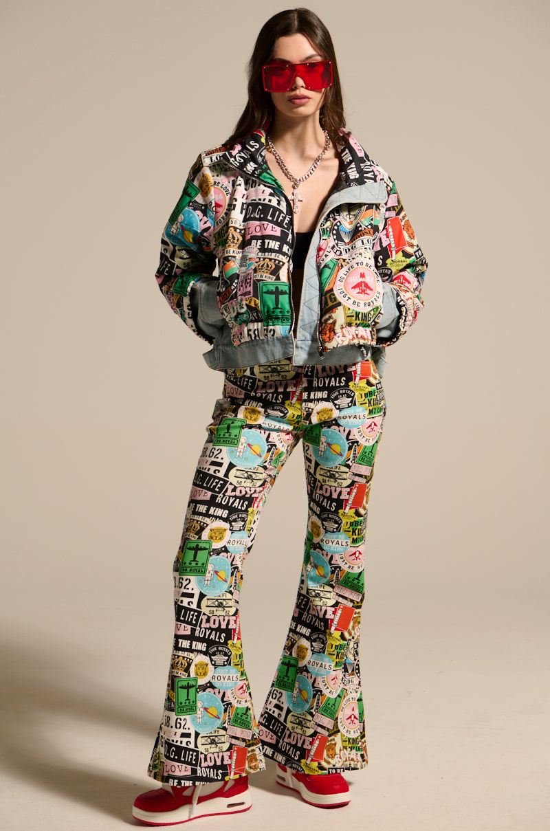 GREEN LIGHT LAYERED GRAPHIC BOMBER