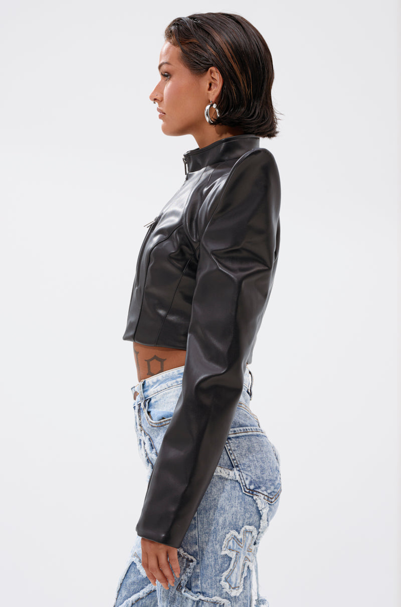 STRAIGHT TO THE POINT MOTO