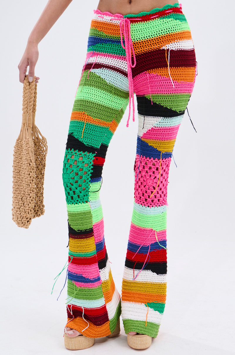 COLORED HEART CROCHET PANT