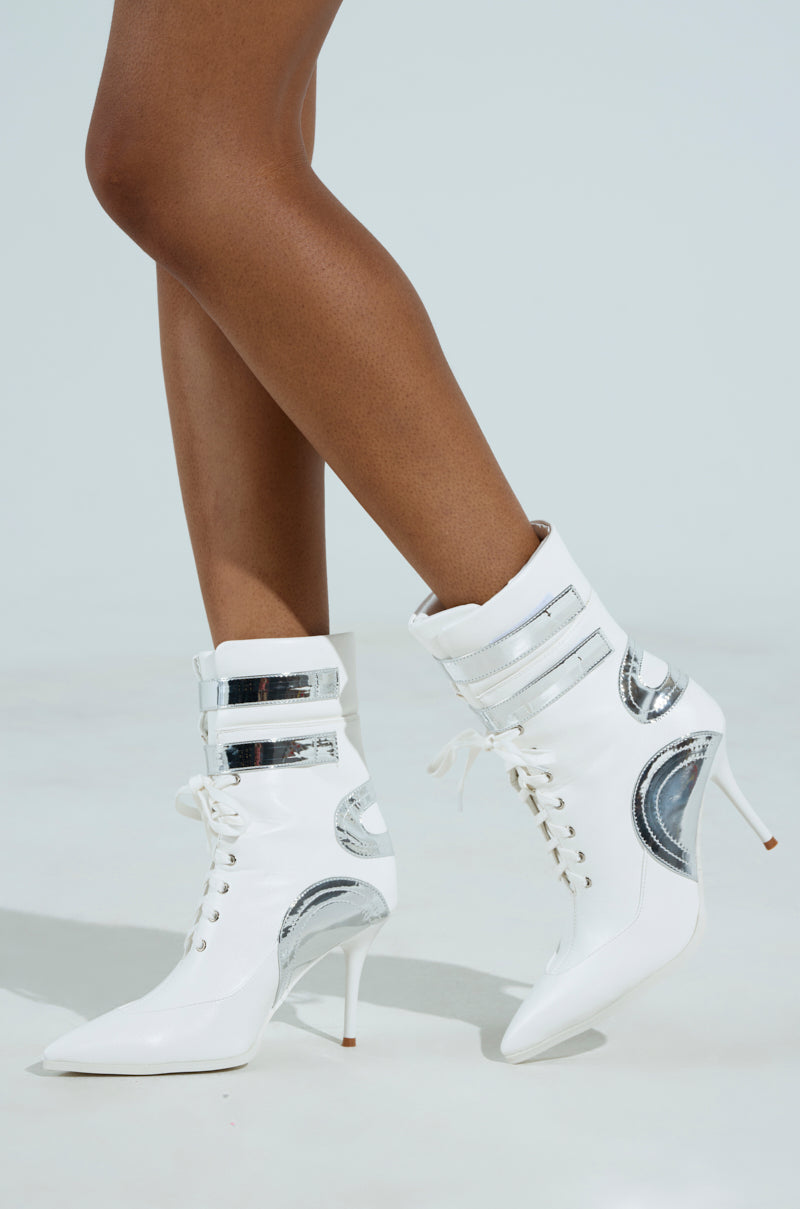 AZALEA WANG LACIE SILVER SPORTY BOOTIE