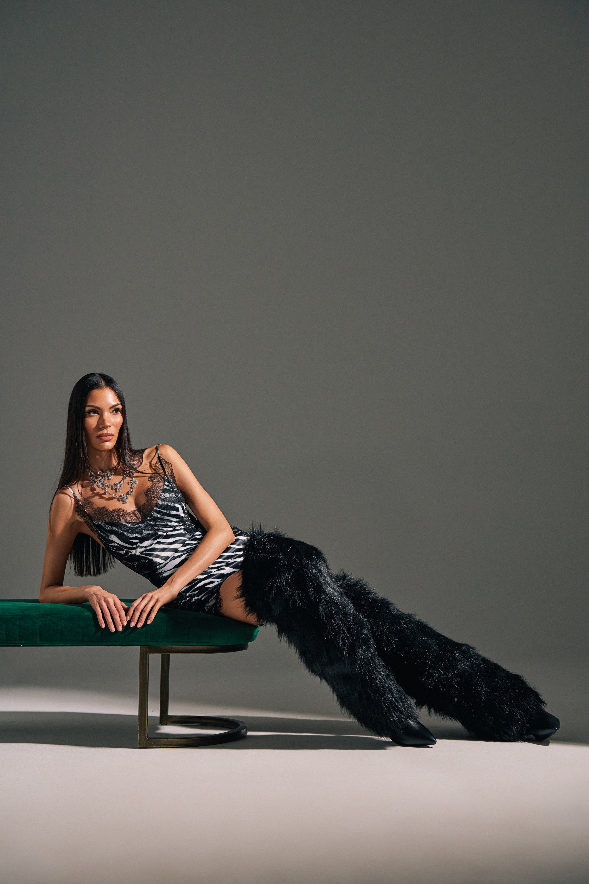 AZALEA WANG LANGLEYE BLACK THIGH HIGH FUR LUXE BOOT