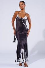 SHE'S JUST GOT IT PRINTED MAXI DRESS