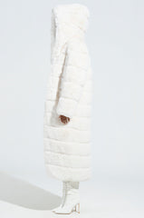 LUXE JENNY HOODED FAUX FUR TRENCH IN WHITE