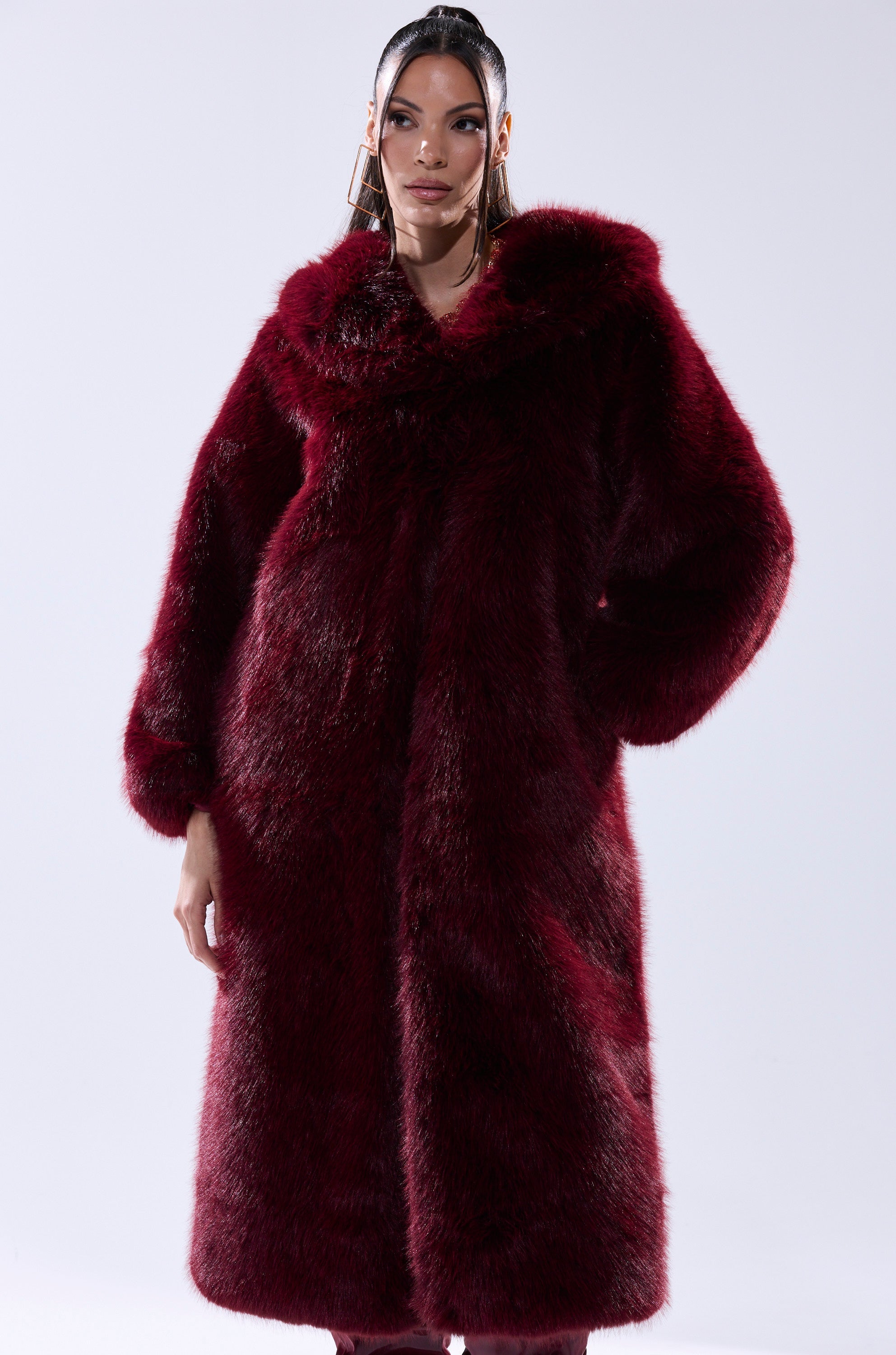 MANCHESTER HOODED FAUX FUR IN BURGUNDY