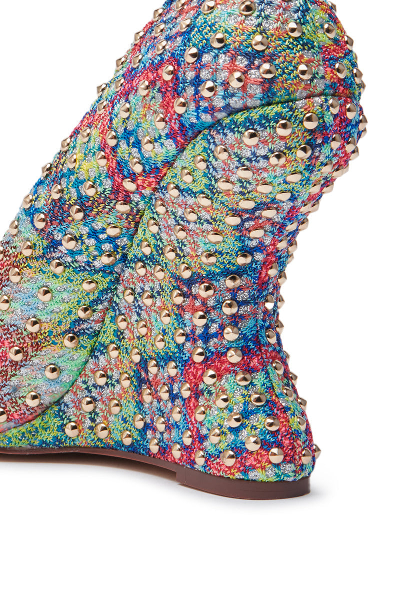 AZALEA WANG MAYUR MULTI WEDGE PUMP WITH STUD DETAIL