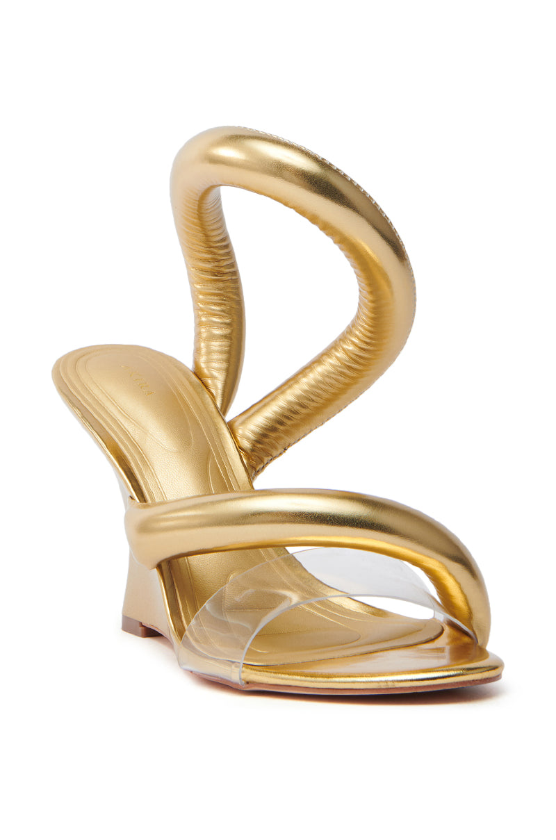 AKIRA MINORU GOLD WEDGE SANDAL